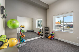 Arabella Apartment Homes in Shoreline, WA - Building Photo - Interior Photo