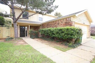 1456 Thistlewood Ln in Grapevine, TX - Building Photo