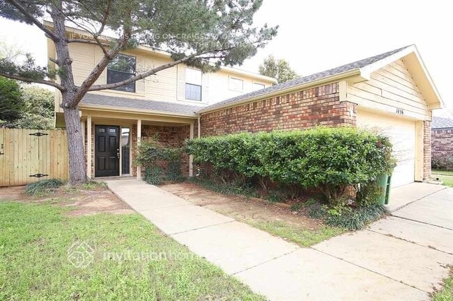 property at 1456 Thistlewood Ln