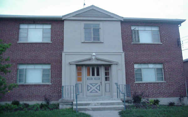 7012 Maple Ave in Cincinnati, OH - Foto de edificio - Building Photo