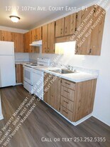 12317 107th Ave Ct E in South Hill, WA - Building Photo