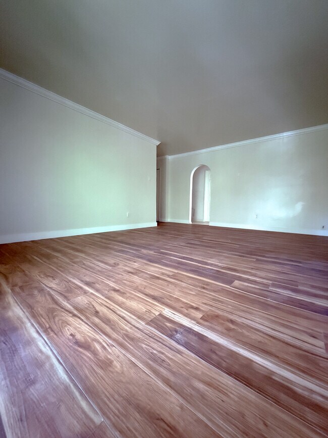 625 Flores St in West Hollywood, CA - Building Photo - Building Photo