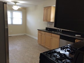 18003 Greenview Terrace in Country Club Hills, IL - Building Photo - Building Photo