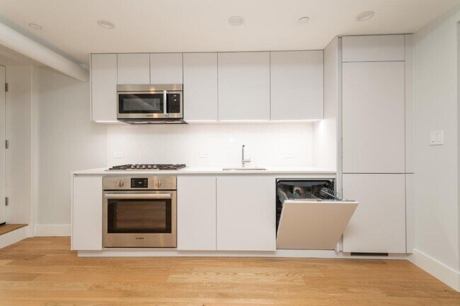 286 Chestnut Hill Ave