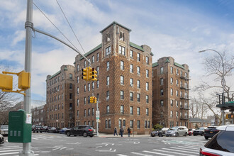 7501 Ridge Blvd in Brooklyn, NY - Foto de edificio - Building Photo