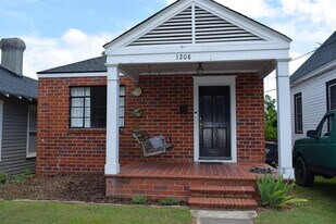 1208 Hickman Rd in Augusta, GA - Building Photo