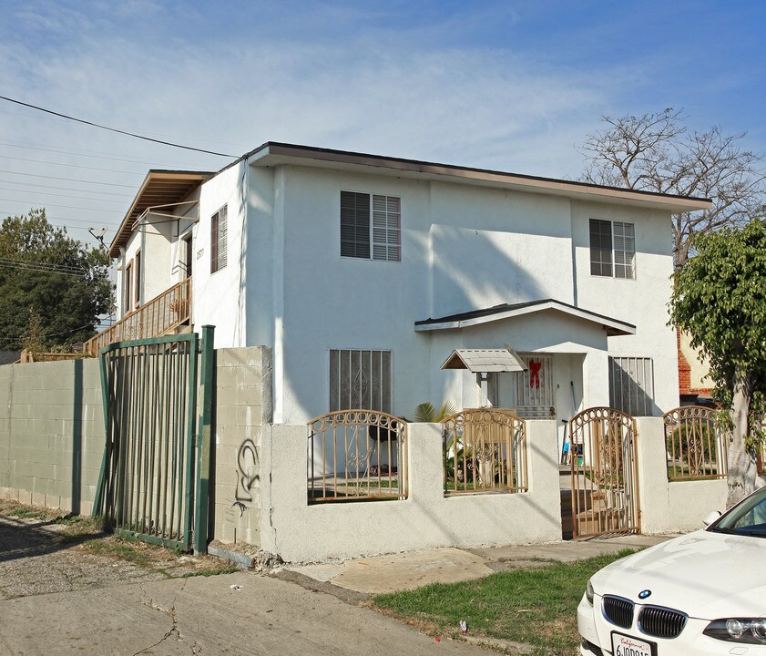 2573-2577 S Spaulding Ave in Los Angeles, CA - Building Photo