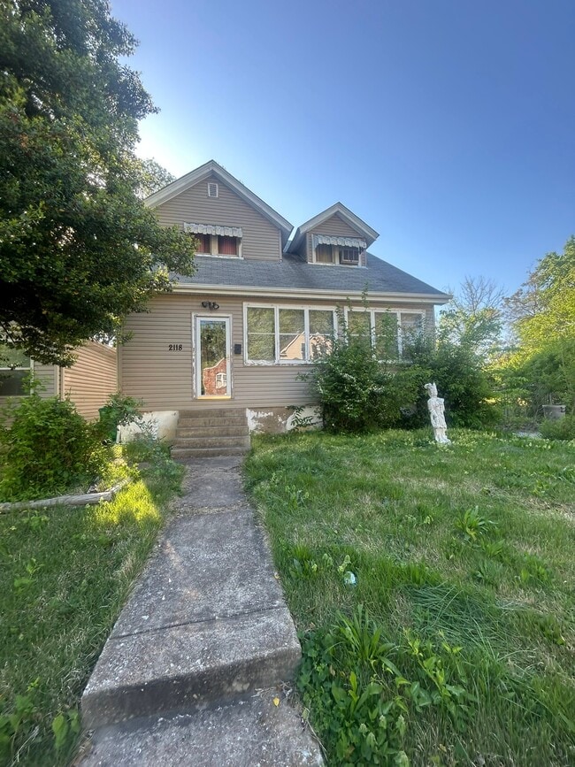 property at 2118 Rosebud Ave