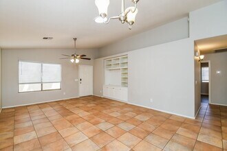 942 E Graham Ln in Apache Junction, AZ - Building Photo - Building Photo