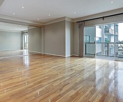 2929 Buffalo Speedway in Houston, TX - Building Photo