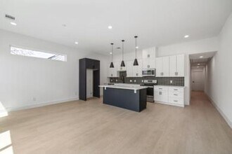 4414 Elmwood St in Houston, TX - Building Photo - Building Photo