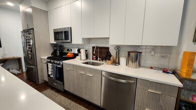 8 Nonantum St, Unit 1a in Boston, MA - Building Photo - Building Photo