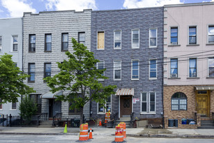 342 McGuinness Blvd in Brooklyn, NY - Building Photo