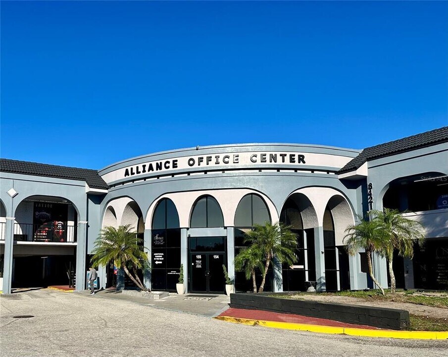 8421 S Orange Blossom Trl in Orlando, FL - Building Photo