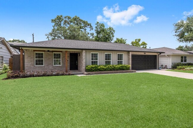 5521 Lincrest Ln in Houston, TX - Building Photo - Building Photo