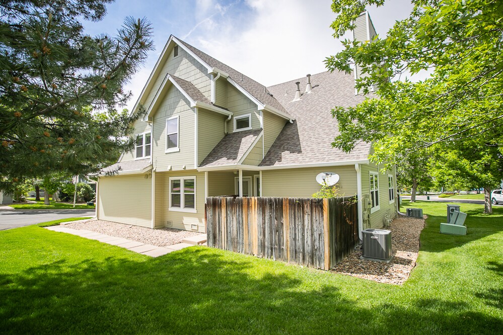 9010 Zephyr Ct in Westminster, CO - Building Photo