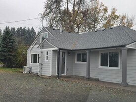 12765 Clow Corner Rd in Dallas, OR - Building Photo