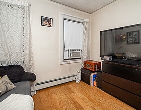 94 West Cedar St, Unit 2 in Boston, MA - Foto de edificio - Building Photo