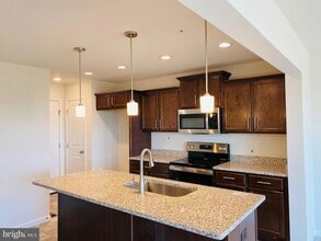 1009 Blackstone Run in Carlisle, PA - Foto de edificio - Building Photo