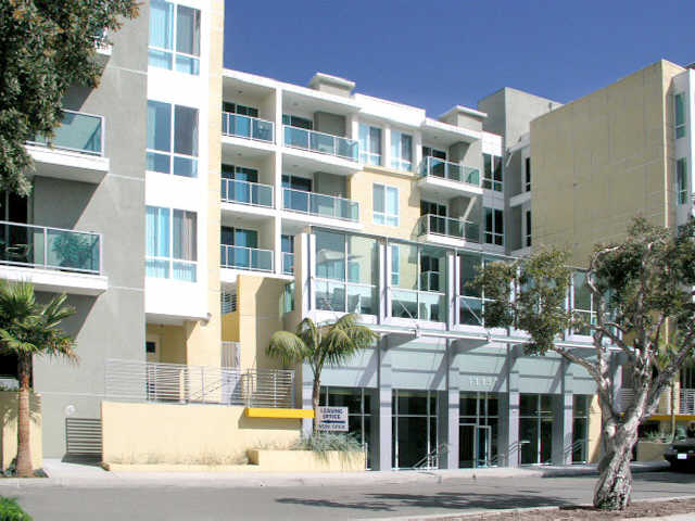 Capri Apartments in Marina Del Rey, CA - Building Photo - Building Photo