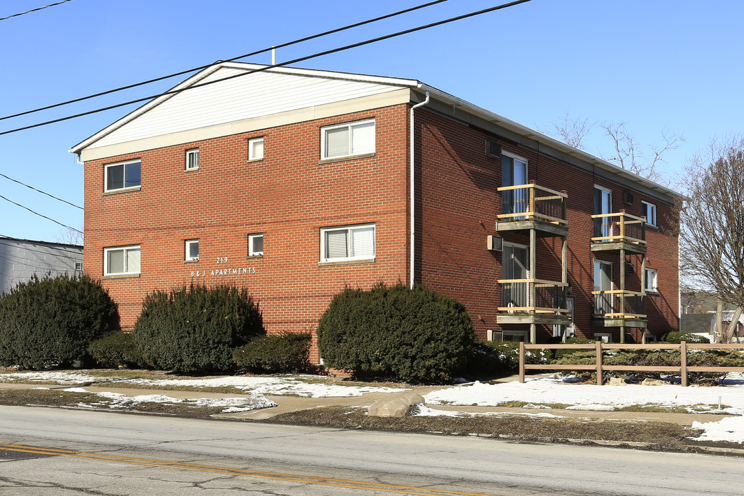 Black River Community in Lorain, OH - Foto de edificio