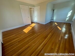 279 Washington St, Unit 2 in Somerville, MA - Foto de edificio - Building Photo
