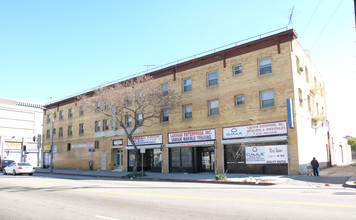 160-166 W Pico Blvd in Los Angeles, CA - Building Photo - Building Photo