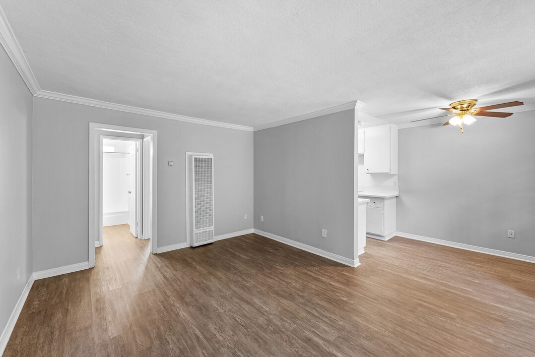 Porto Bella Apartments in Norwalk, CA - Building Photo