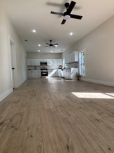 101 S Main St in Rector, AR - Foto de edificio - Building Photo