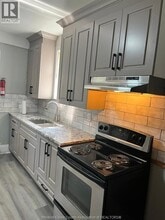 416 Randolph Ave in Windsor, ON - Foto de edificio - Building Photo