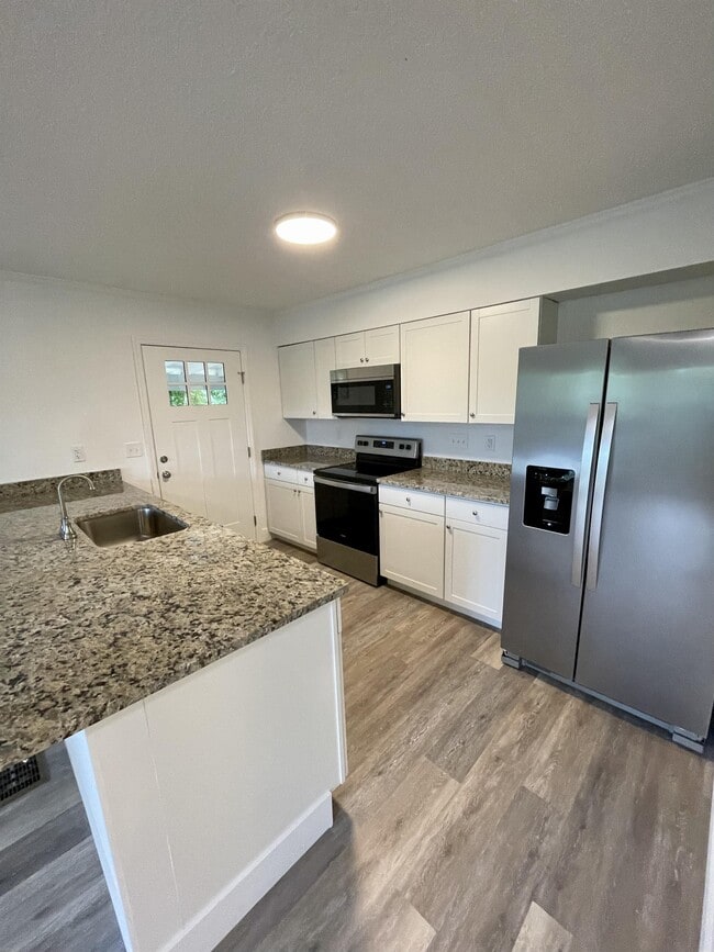 51 Allen Ave in Asheville, NC - Building Photo - Building Photo