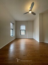 1714 W Montrose Ave in Chicago, IL - Building Photo - Building Photo