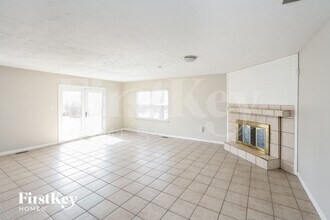 8819 Timberwood Dr in Indianapolis, IN - Building Photo - Building Photo