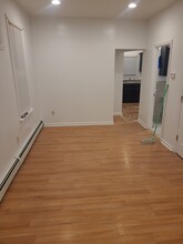81 Crawford St, Unit 1 in East Orange, NJ - Foto de edificio - Building Photo