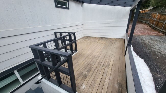 1460 NW Newport Ave in Bend, OR - Building Photo - Building Photo