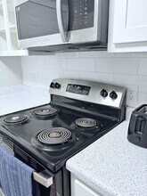 111 W William Cannon Dr in Austin, TX - Building Photo - Building Photo