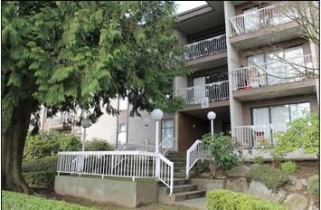Evergreen Apartments in Surrey, BC - Building Photo