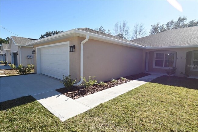 11 Buttonwood Ln in Palm Coast, FL - Building Photo - Building Photo
