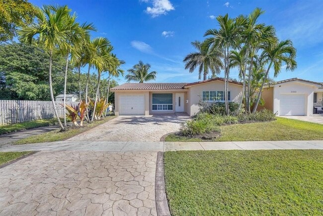 property at 2005 N 36th Ave