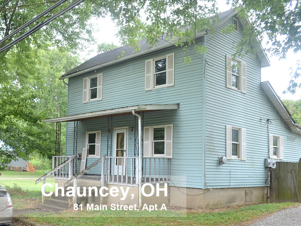 81 Main St in Millfield, OH - Building Photo