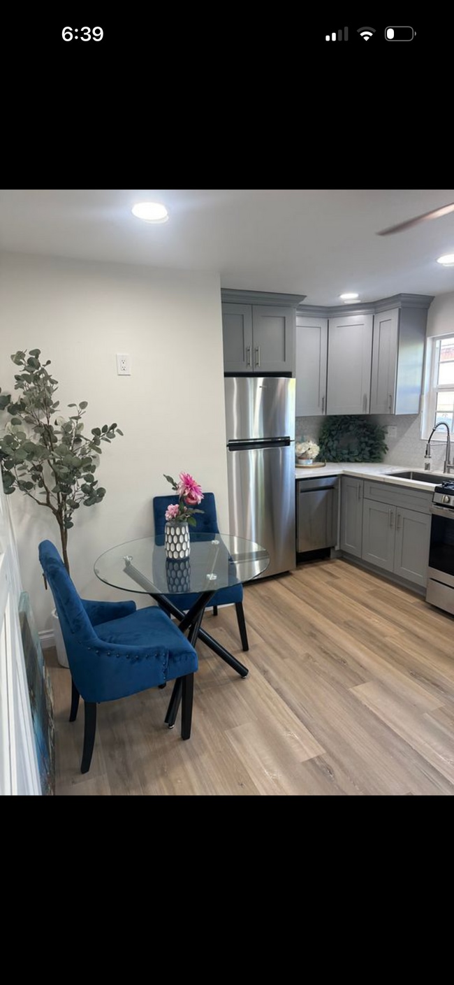 116 W Arbor St in Long Beach, CA - Building Photo - Building Photo