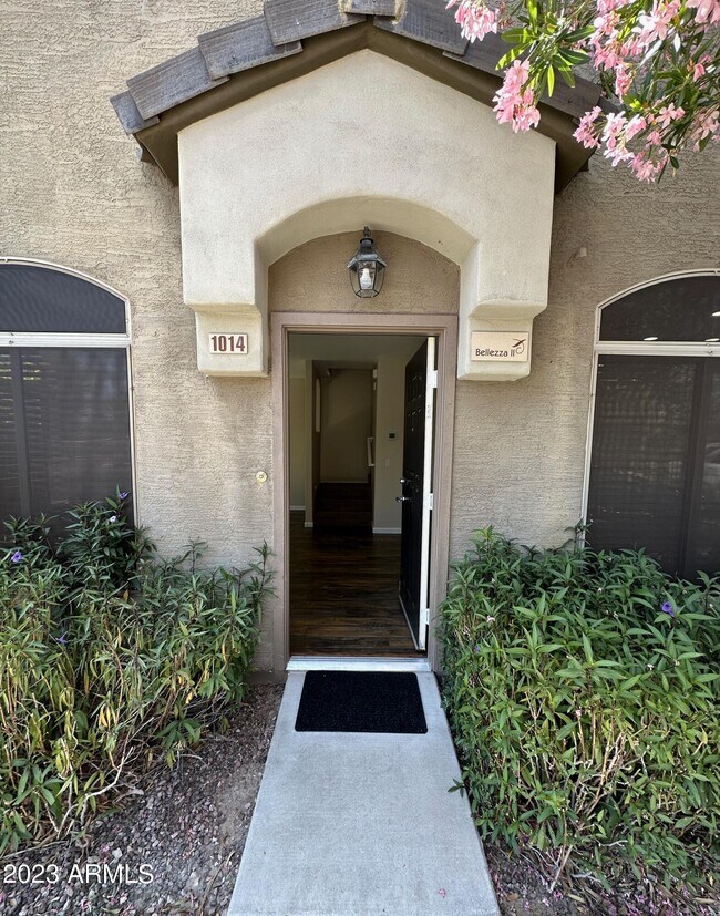 18250 N 32nd St in Phoenix, AZ - Building Photo - Building Photo
