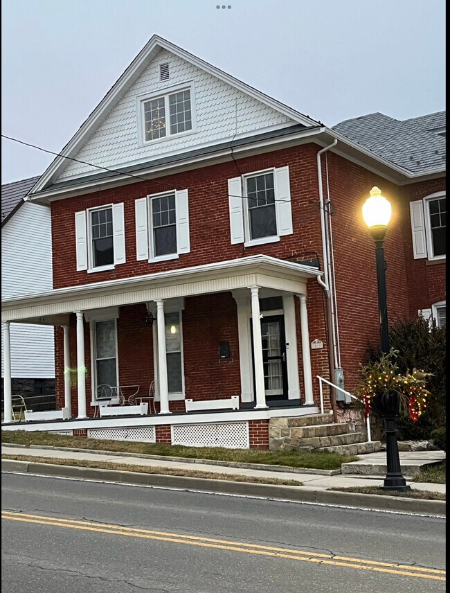 81 W Main St Rentals in Frostburg, MD