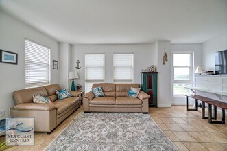 2000 New River Inlet Rd in North Topsail Beach, NC - Building Photo - Building Photo