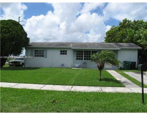 27922 SW 130th Ct in Homestead, FL - Building Photo