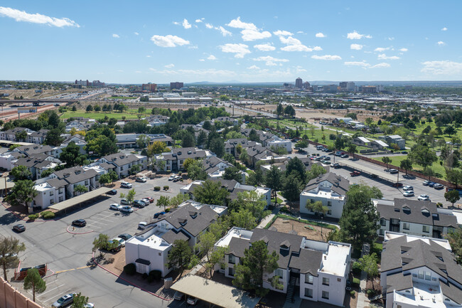 Union 505 in Albuquerque, NM - Foto de edificio - Building Photo