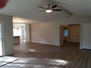 4305 Andalusia Dr in Austin, TX - Building Photo - Building Photo