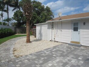 3591 Gibbs Rd in Delray Beach, FL - Building Photo - Building Photo