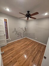 301 E 7th St in Pittsburg, KS - Building Photo - Building Photo