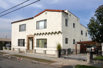 1311 E 15th St in Long Beach, CA - Foto de edificio - Building Photo